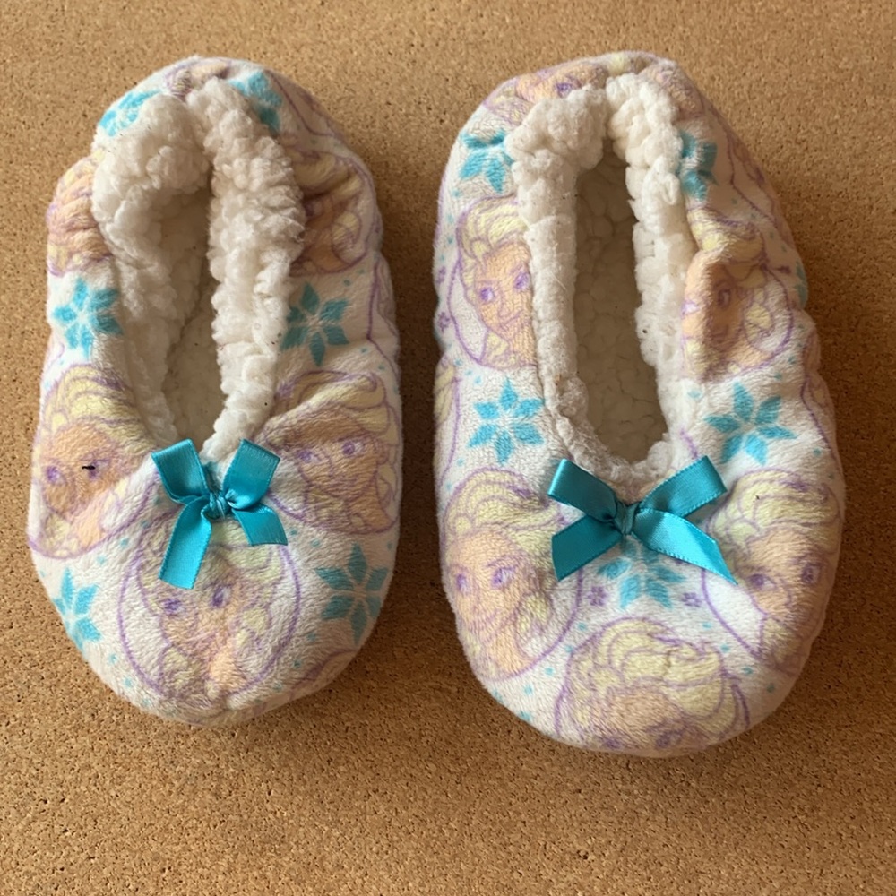 Disney Baby Girl Sleepers - Picture 5 of 9